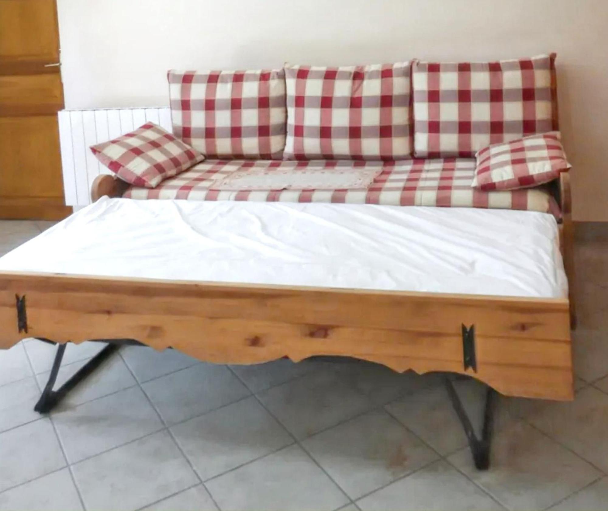 Appartement Paisible A Saint-Crepin Avec Vue Sur La Montagne Екстериор снимка