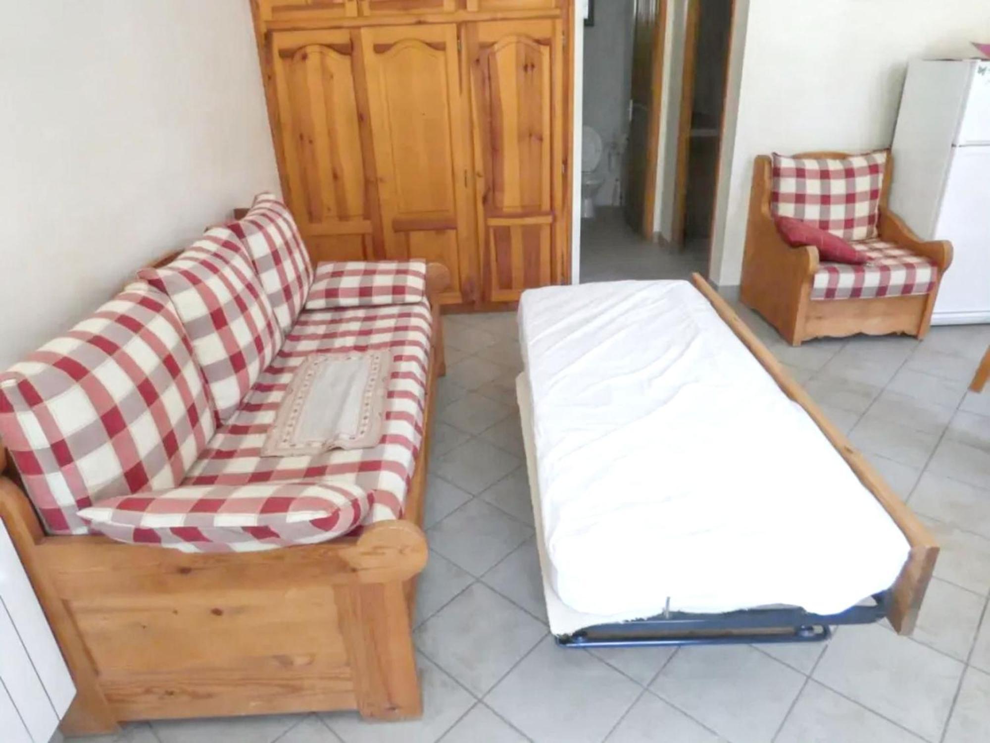 Appartement Paisible A Saint-Crepin Avec Vue Sur La Montagne Екстериор снимка
